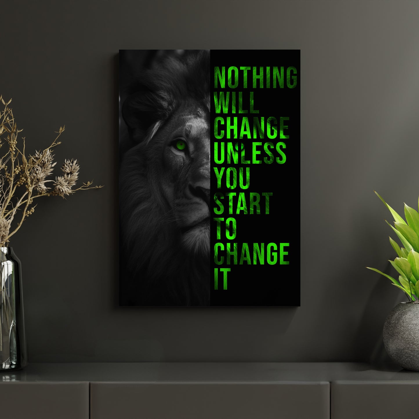 Edles Metallposter mit Löwenkopf und motivierendem Spruch. Modernes Wandbild für Macher & Visionäre, das mit hochwertigem Druck und kräftigen Farben überzeugt. Ideal für Büro, Arbeitszimmer oder als Geschenk für Unternehmer und Erfolgsmenschen.